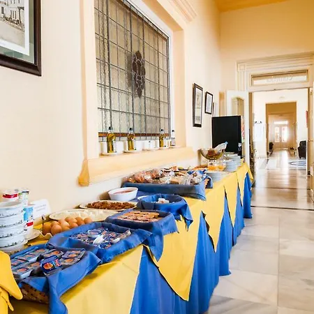Gran & Hotel 3*