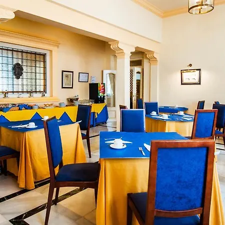 Hotel Gran & Marmolejo