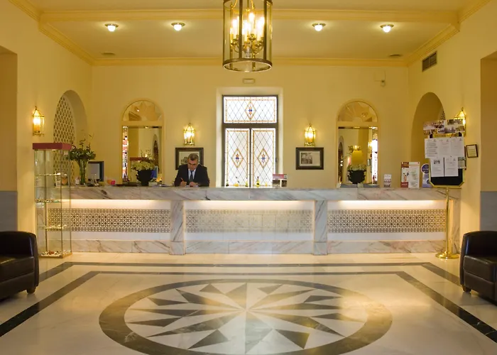 Hotel Gran & Marmolejo